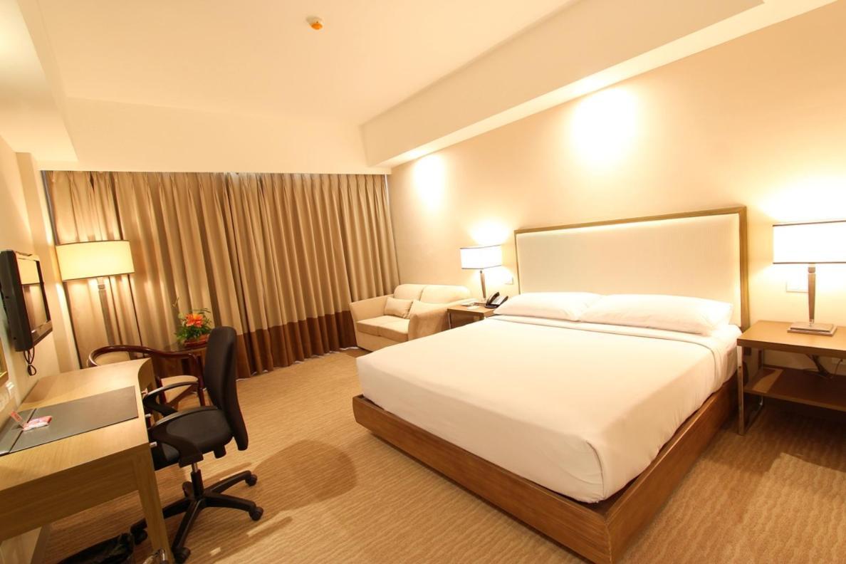 Garden Orchid Hotel & Resort Corp. Zamboanga Buitenkant foto